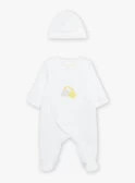 Pyjama Et Bonnet De Naissance Blancs à Motif Nuage Et Soleil 6 Pyjama Et Bonnet De Naissance Blancs à Motif Nuage Et Soleil – Image 4